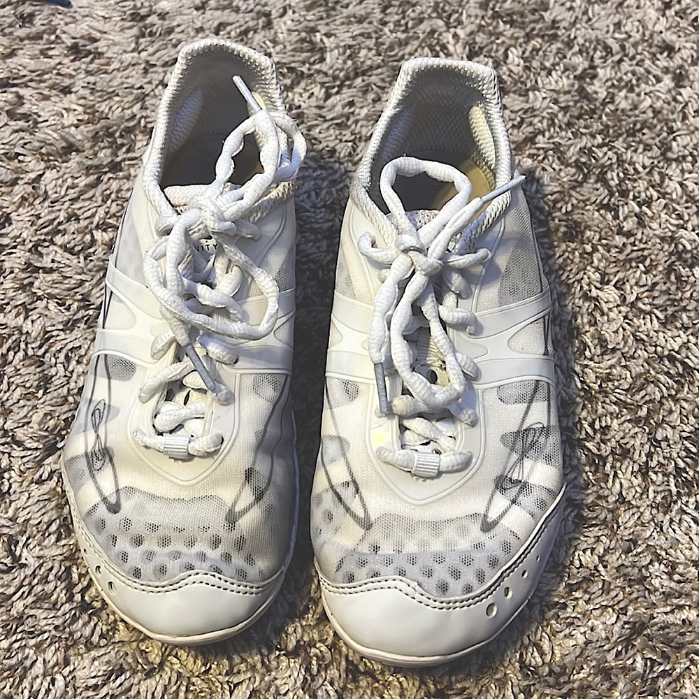 Nfinity Cheer Vengeance White Shoes Size 6